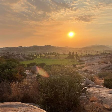 Thilak Home Stay Hampi Exterior photo